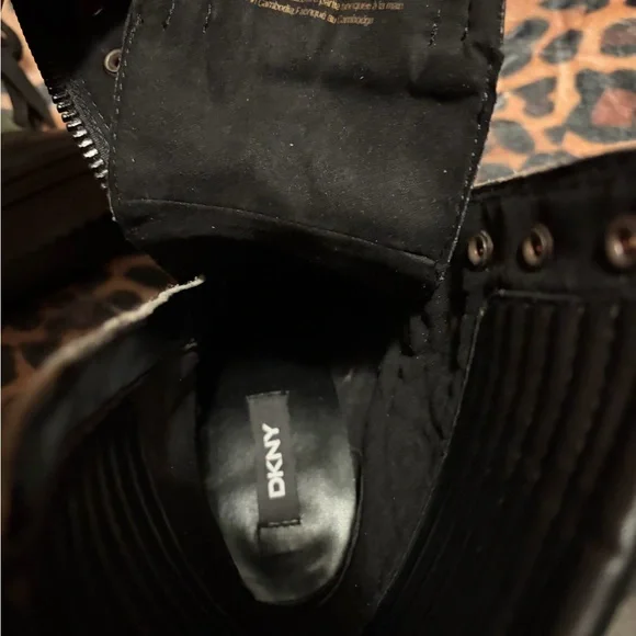 DKNY Steffi camouflage calf hair high heel platform lace zip boots Leather
Camo - Picture 4 of 15